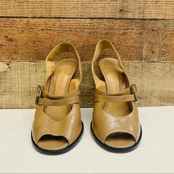 Chloe Slingback Horse Shoes Shaped Style Patent Leather Heels - Picture 2 of 5